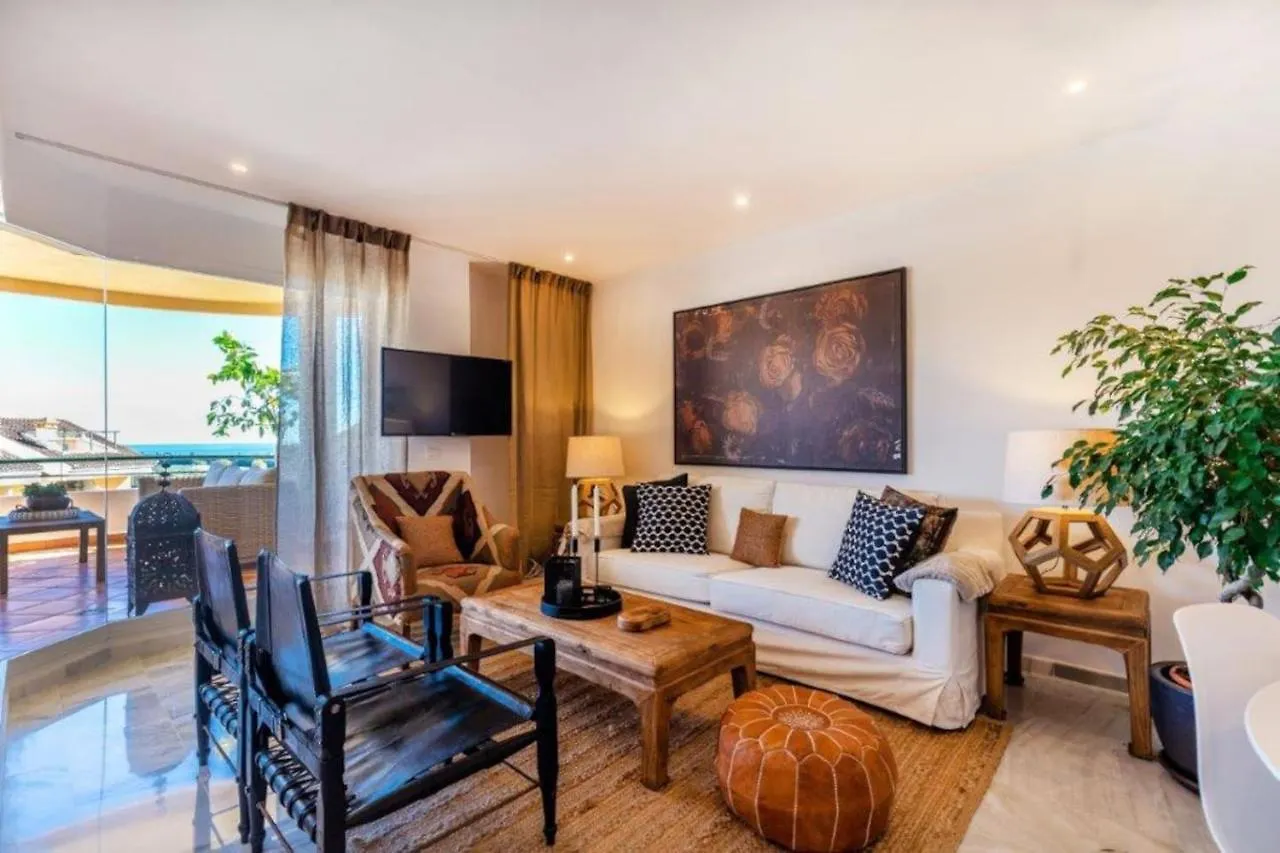 Apartment 4 Bedroom Luxury Duplex With Sea Views By Puerto Banus Marbella